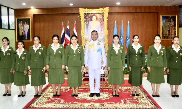 ชุมพร มทบ.44 ร่วมเจริญพระพุทธมนต์-ถวายพระพรชัยมงคลแด่ พระบรมราชินีพันปีหลวง เนื่องในวันเฉลิม 12 สิงหา