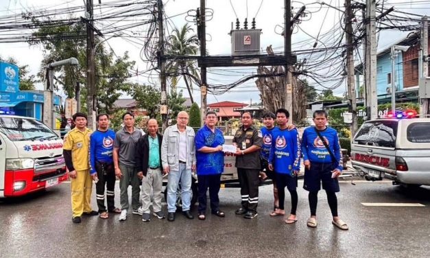 แพร่ ที่ปรึกษาสมาคมกู้ภัยเด่นชัยร่วมบุญ ส่งกองเรือเด่นชัยร่วมบุญ  ช่วยน้ำท่วมเชียงราย