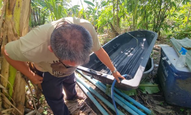 นนทบุรี  ซ้ำเติมผู้ประสบภัยโจรขโมยเรือตำรวจเอามาขายลงเพสขายในราคาถูก