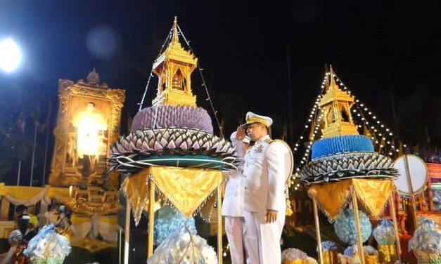 สุโขทัย ไฟพระฤกษ์และพระประทีปพระราชทานถึงสุโขทัยแล้ว