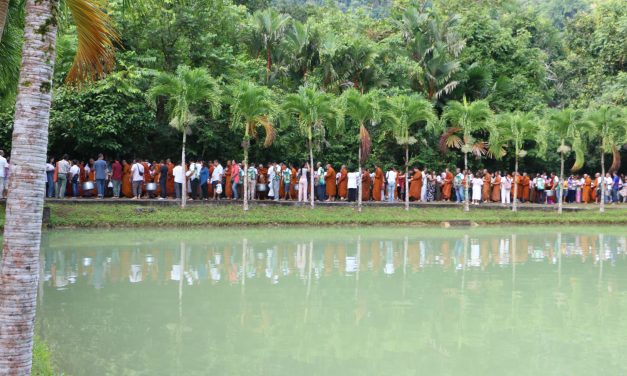 พังงา-สุดยอดงานกฐินบุญต่อชีวิตคน พระอาจารย์เขียวทอดกฐินสามัคคีจัดซื้อรถพยาบาลฉุกเฉินและอุปกรณ์ทางการแพทย์มุลค่ากว่า5ล้านบาท